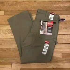NWT Wrangler Riggs Workwear Carpenter Pant in Dark Khaki, 3W020DK, Size 35x32